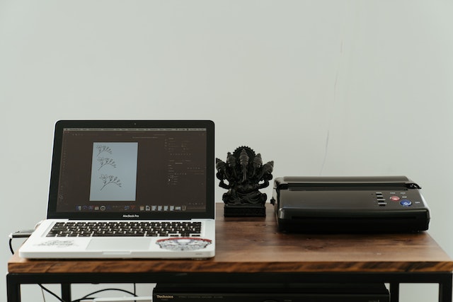 Hoe een kleuren laserprinter je kan helpen om professioneel te printen